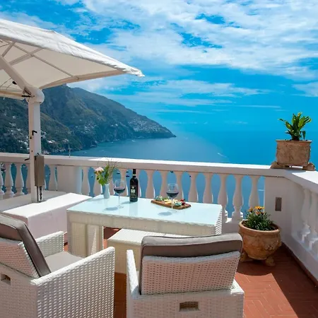 Briganti Seaview Terrace Positano