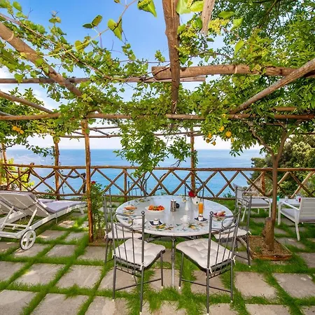 Briganti Seaview Terrace 2* Positano