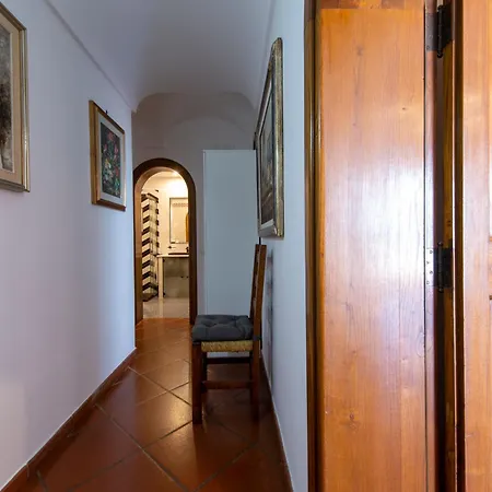 Briganti Seaview Terrace Bed & Breakfast 2*