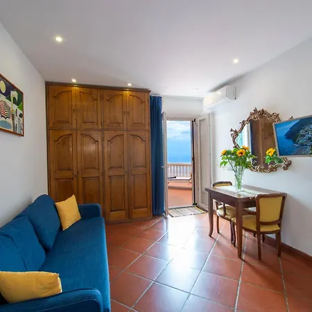 Briganti Seaview Terrace Frühstückspension 4*