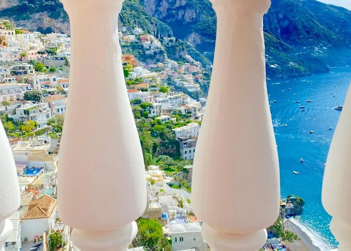 Frühstückspension Briganti Seaview Terrace 4*